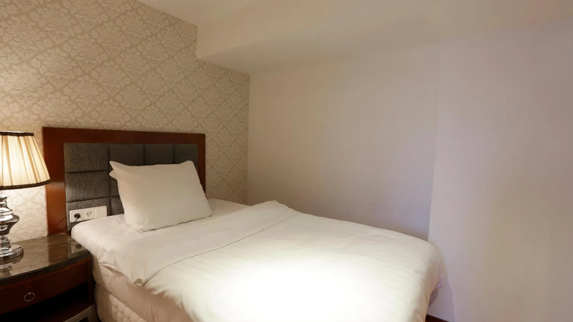 Chasse Hotel Amsterdam 4*,  Nederland